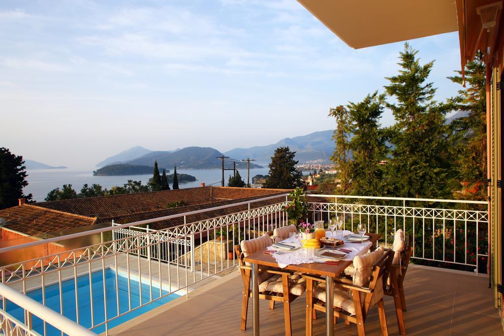Villa Myrtis *